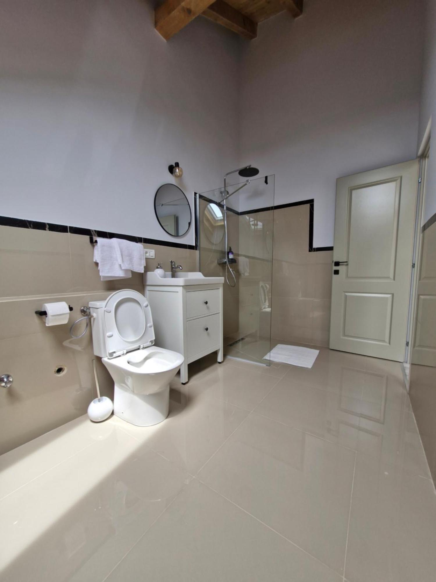 Cozy Attic Apartamento Bucarest